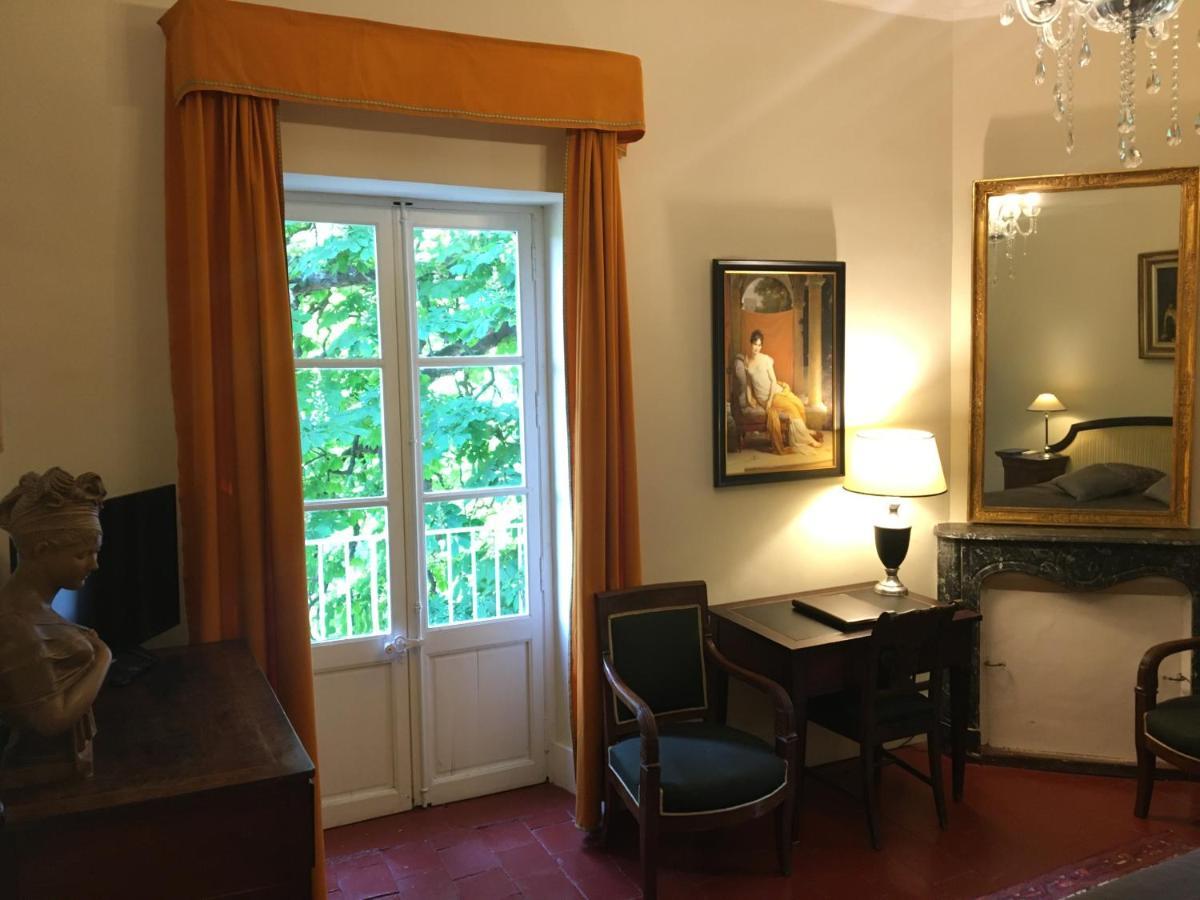 Domaine De Saint Charles Hotel Les Plans Luaran gambar