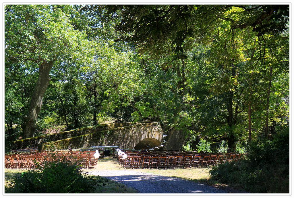 Domaine De Saint Charles Hotel Les Plans Luaran gambar