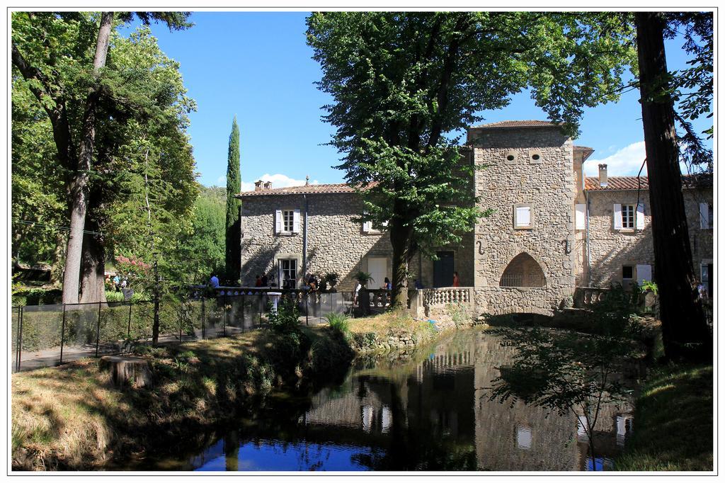 Domaine De Saint Charles Hotel Les Plans Luaran gambar